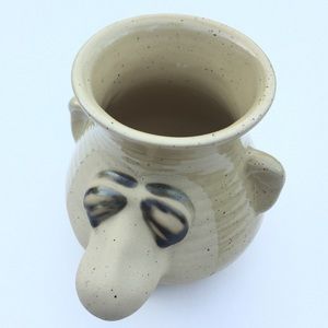 NWOB Peter Petrie “It ‘sNot a Mug” Egg Separator